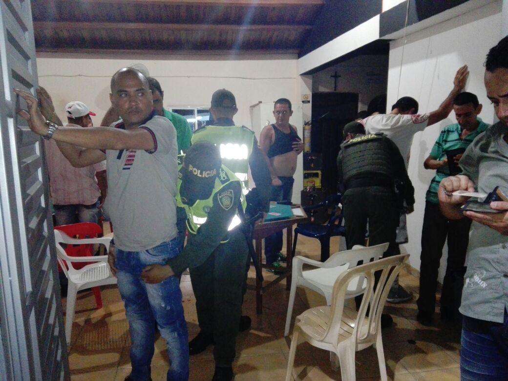 Policía de Cartago realiza control a establecimientos