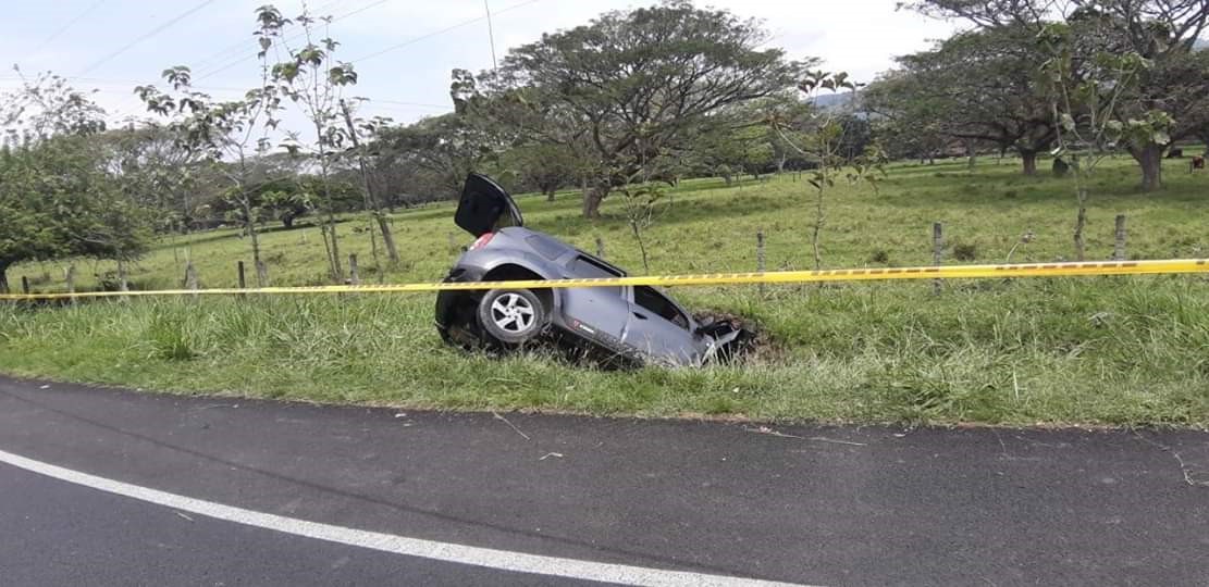 Un muerto y dos heridos deja accidente en la vía Cartago – Obando