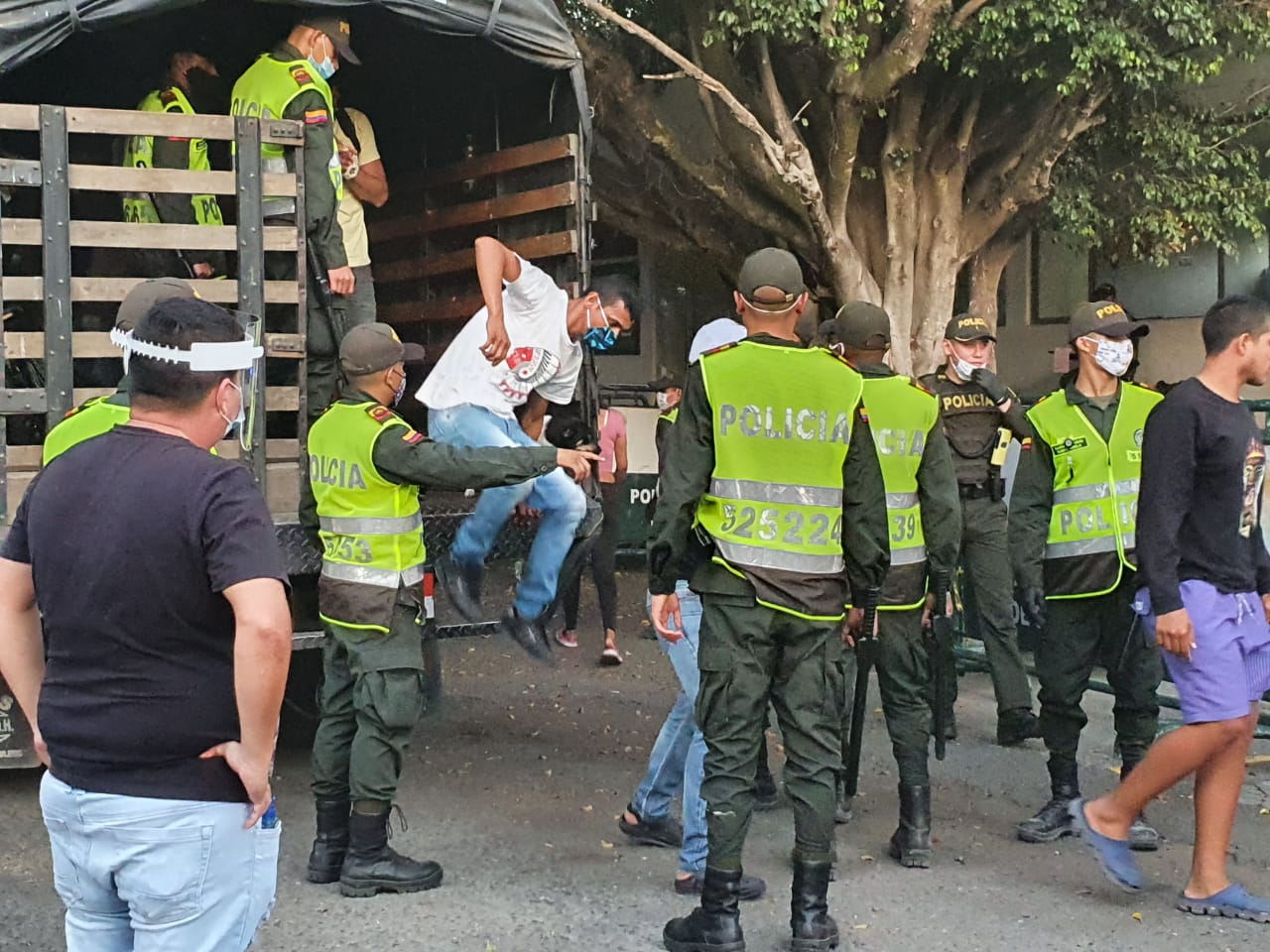Más de 20 retenidos en Cartago por no acatar cuarentena