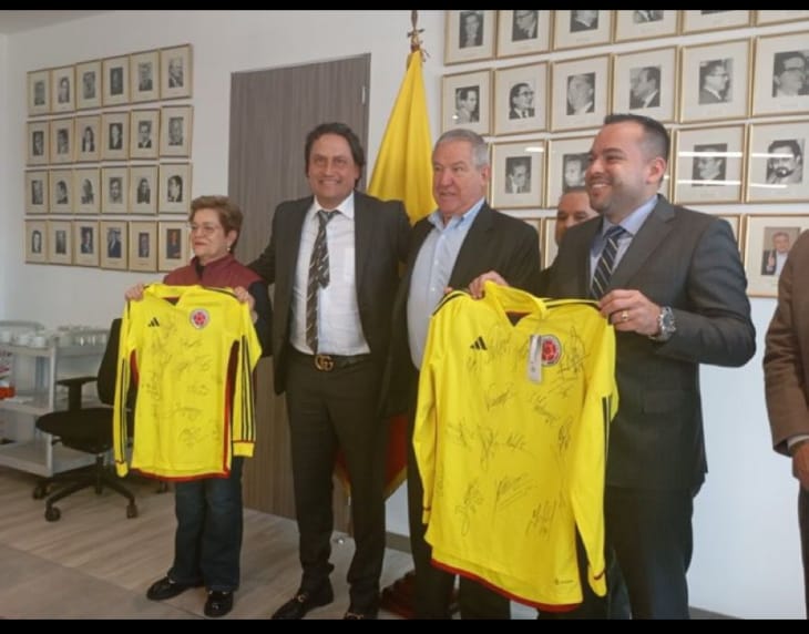 El Ministerio del Trabajo con el acompañamiento de la OIT lograron un histórico acuerdo que beneficiara 1.500 futbolistas.